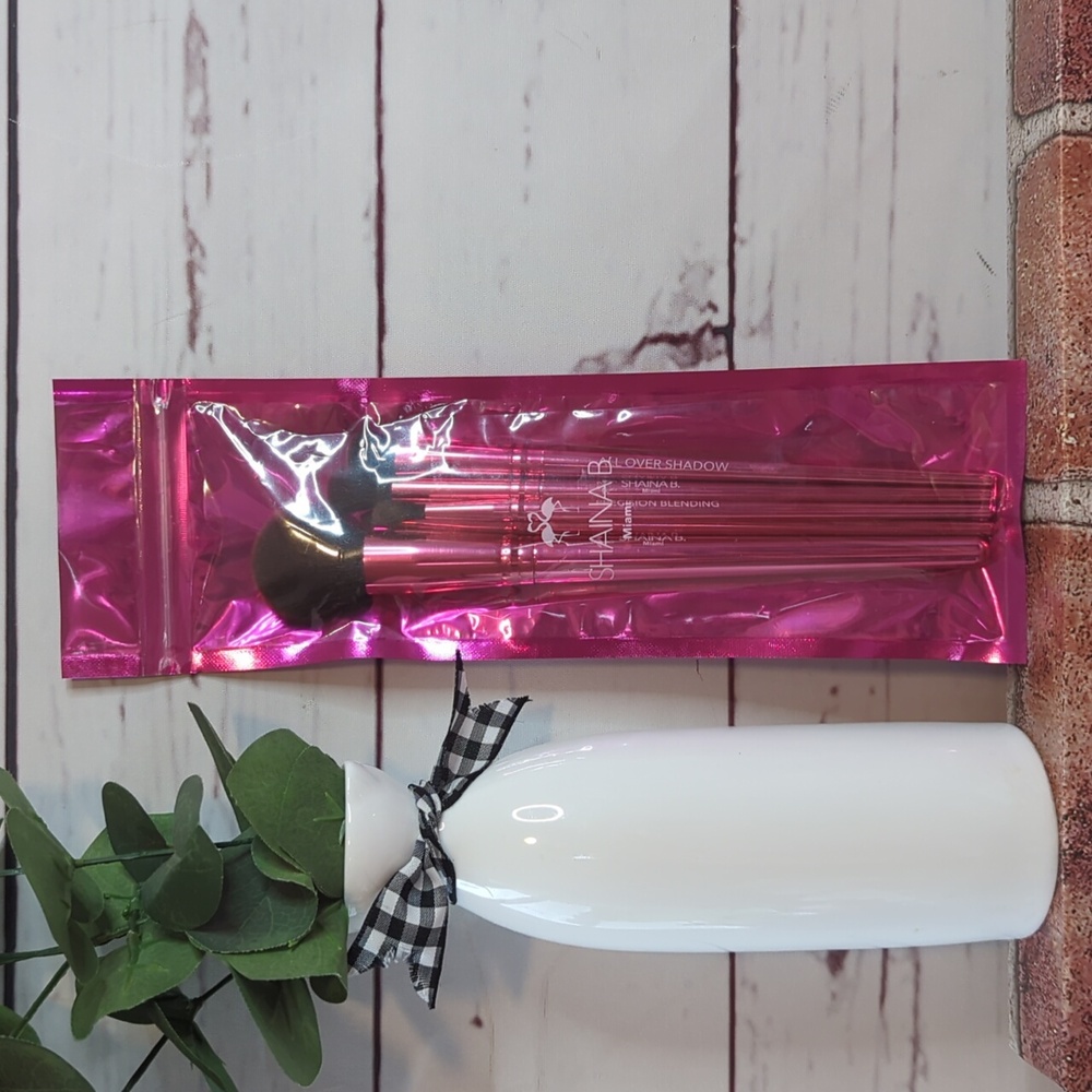 Shaina B. Miami Fab 5 Pink Piece Essentials Brush Set Full Size New in Packaging